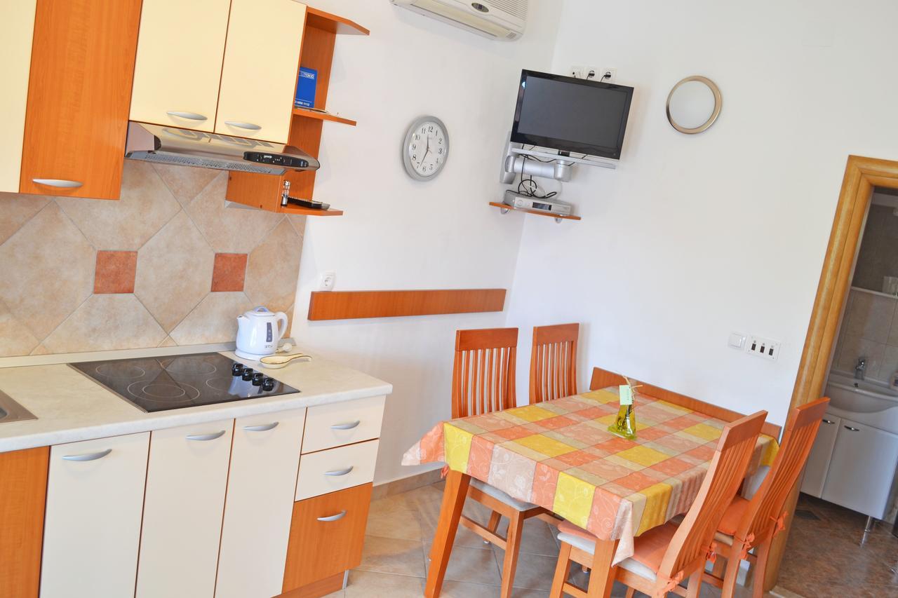 Apartments Milka Водице Екстер'єр фото