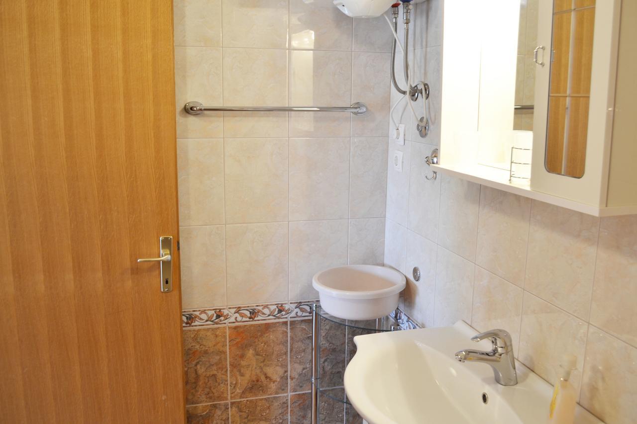 Apartments Milka Водице Екстер'єр фото